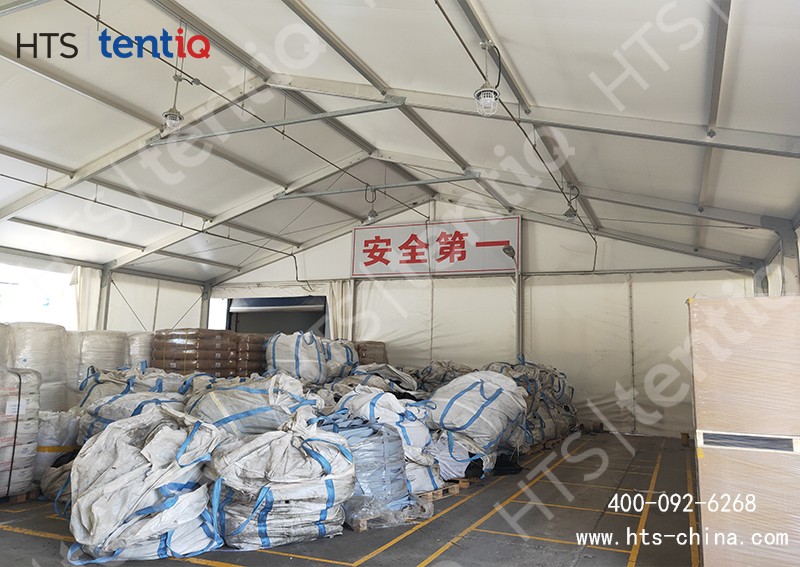 篷房倉庫在戶外可抗8-10級左右的大風，使用30年以上