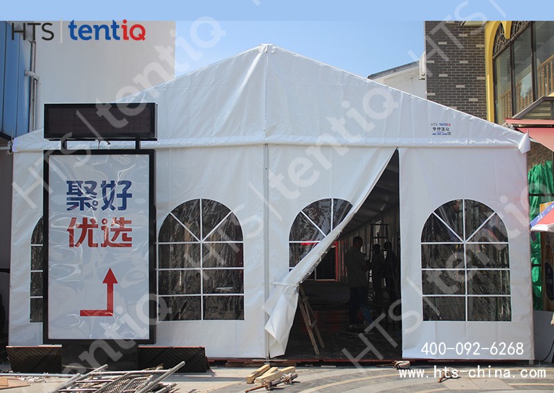 傳統建筑搭配篷房,用作超市門口走廊為顧客提高購物體驗 傳統建筑搭配篷房,用作超市門口走廊為顧客提高購物體驗