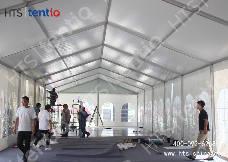 傳統建筑搭配篷房,用作超市門口走廊為顧客提高購物體驗 傳統建筑搭配篷房,用作超市門口走廊為顧客提高購物體驗