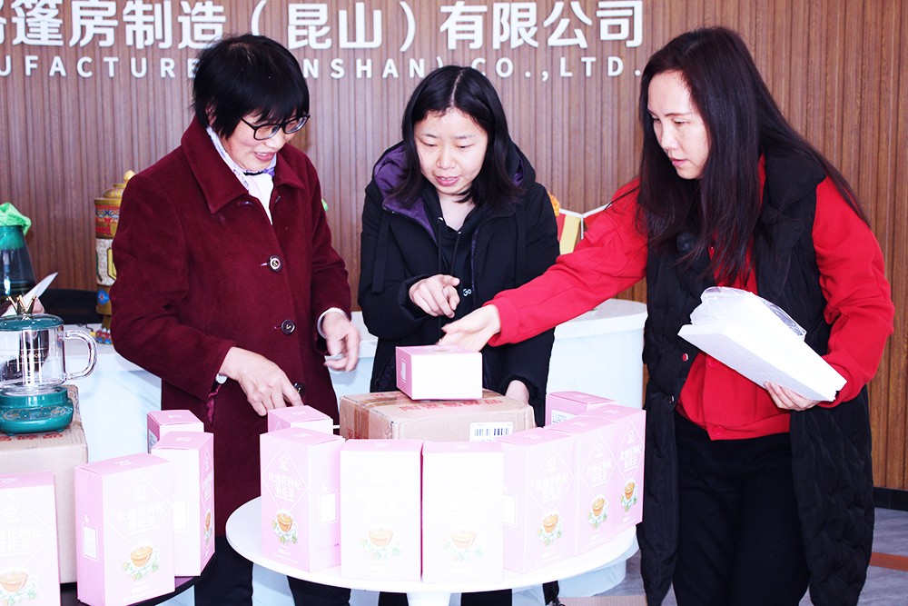 華燁篷房愿你女神節(jié):無懼時(shí)光,永遠(yuǎn)美麗! 華燁篷房愿你女神節(jié):無懼時(shí)光,永遠(yuǎn)美麗!